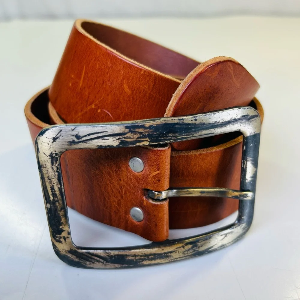 H&M Wide Brown Leather Belt, Unisex, Distressed Silver Buckle Size 33-34 - Picture 2 of 10